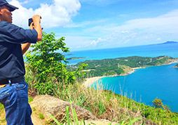 Black Rock cliff and Hidden Bay Snorkeling
