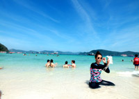 Charter Longtail Boat to Raya Island : JC Tour